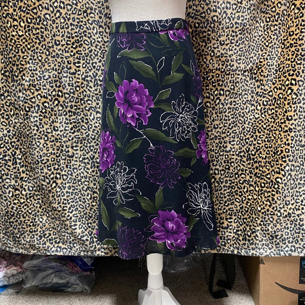 EUC*Jones Wear Studio*Floral Print*Semi-full, mid-calf skirt